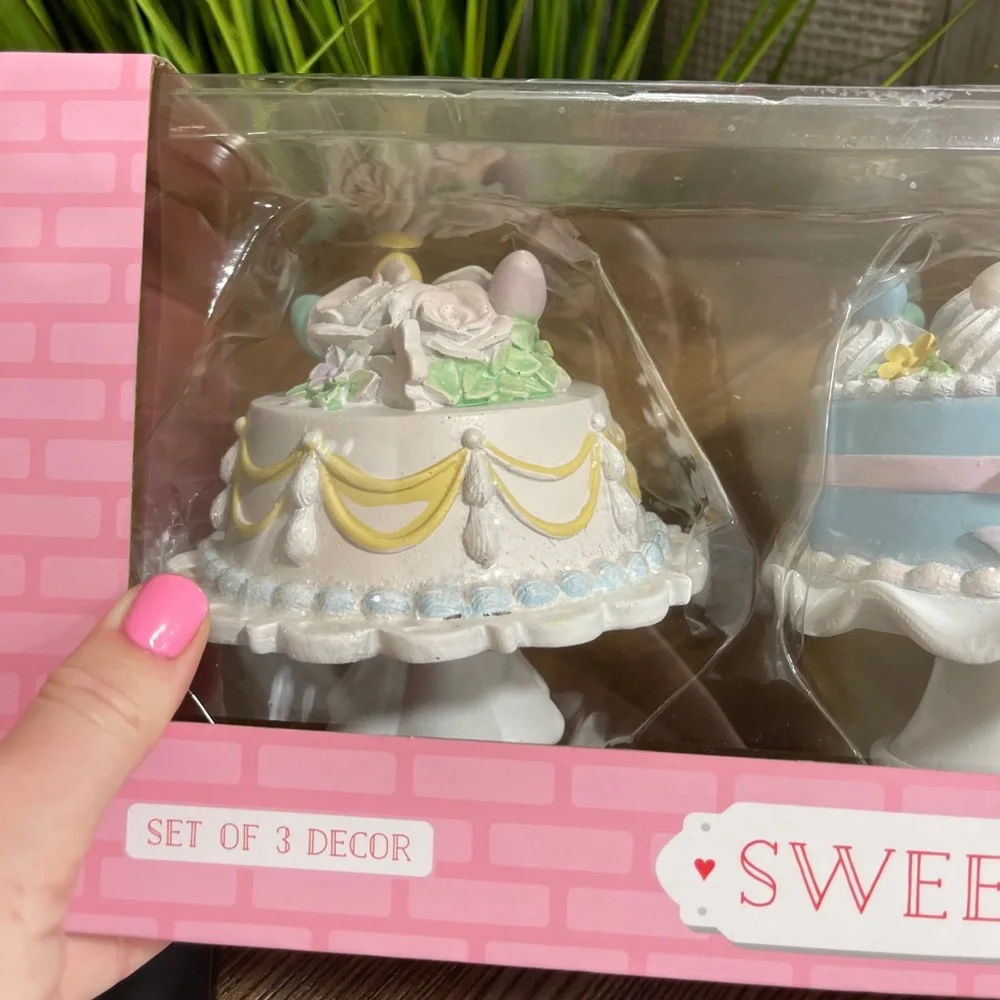 Easter Cake Trio Mini Decorative Spring Resin Cakes W/ Bows Tabletop Decor NWT